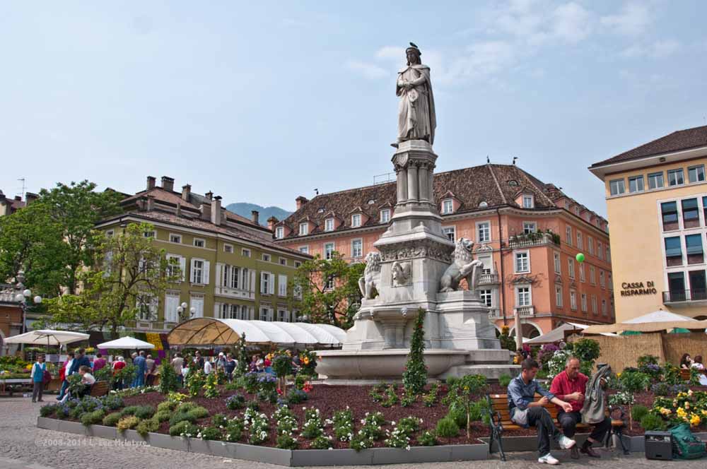 Piazza Walther with the summer garden, Bolzano, 2010